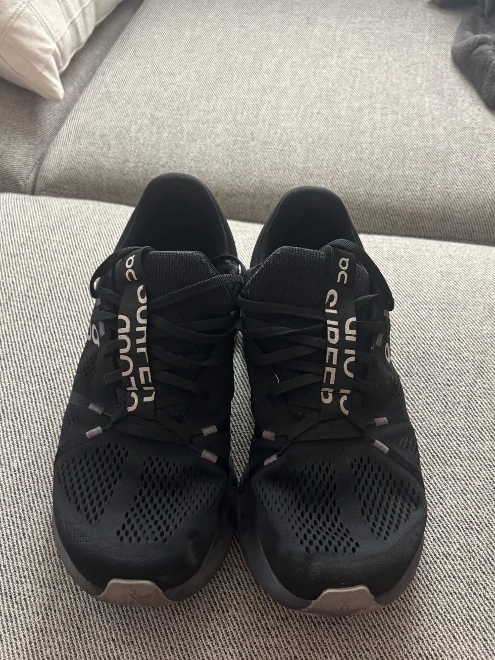 On Cloud Men's Black Athletic Running Shoes